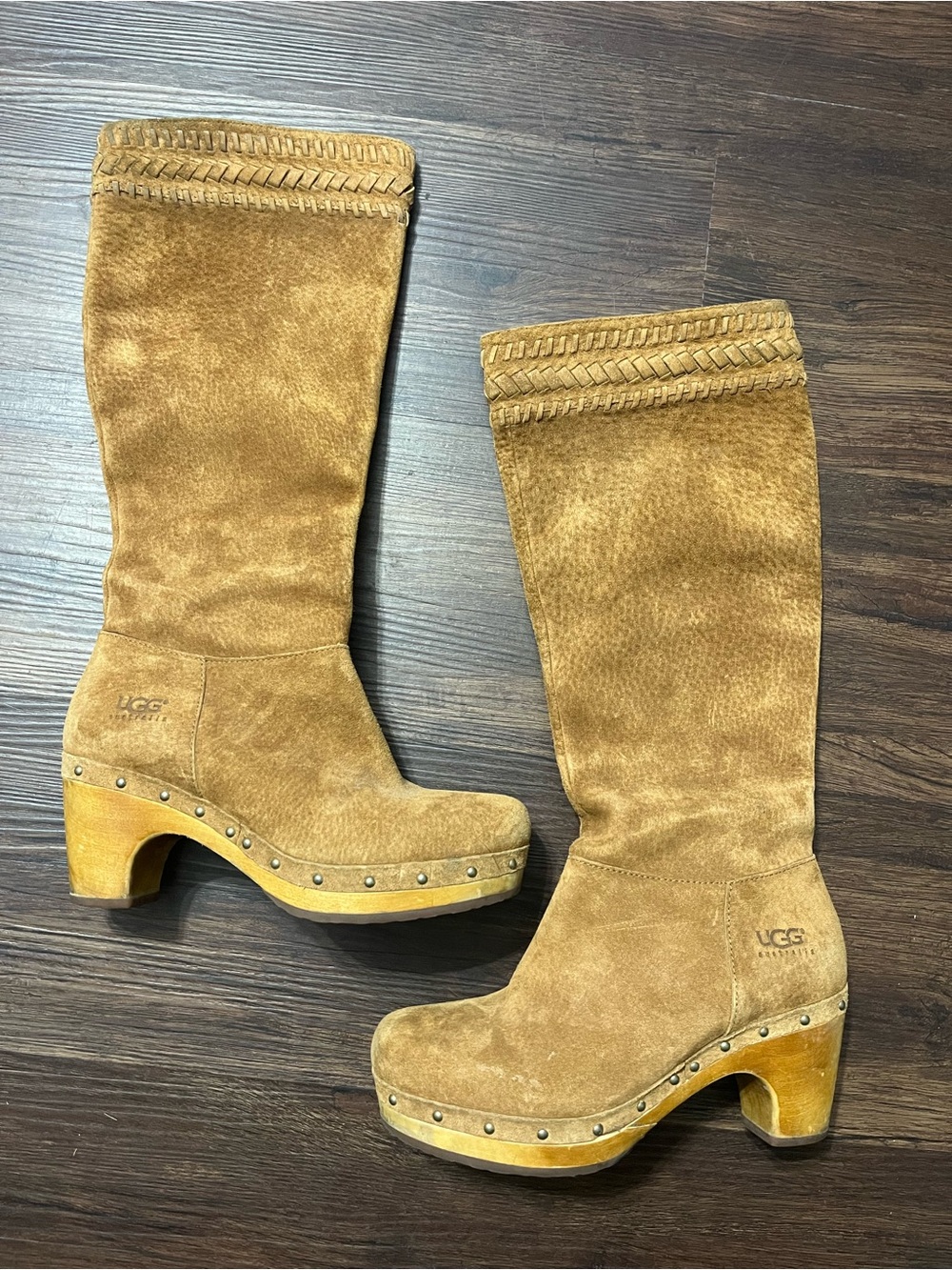 UGG Australia Rosabella Tall Clog Platform Boot Tan Brown Suede Wood Heel Size 6